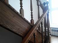 Деревянная лестница на заказ